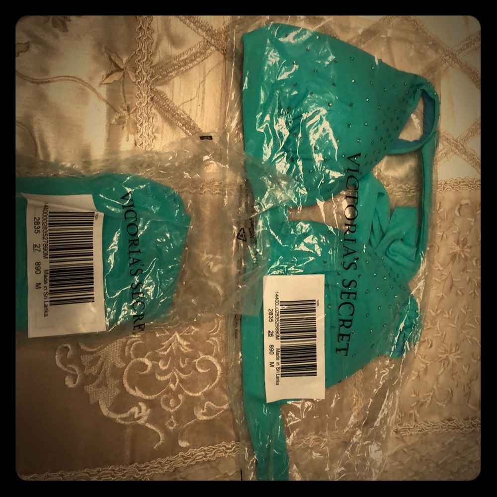 Victoria’s Secret 2 piece swimsuit